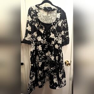 Floral vintage style swing dress